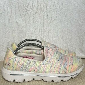 Skechers Womens Go Walk Evolution Ultra Gladden Slip On Comfort Shoes SZ 8.5